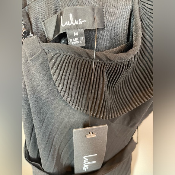 NWT Lulu’s Loved By You Black Ruffled Pleated Chiffon Maxi Dress Size Medium - Picture 14 of 16